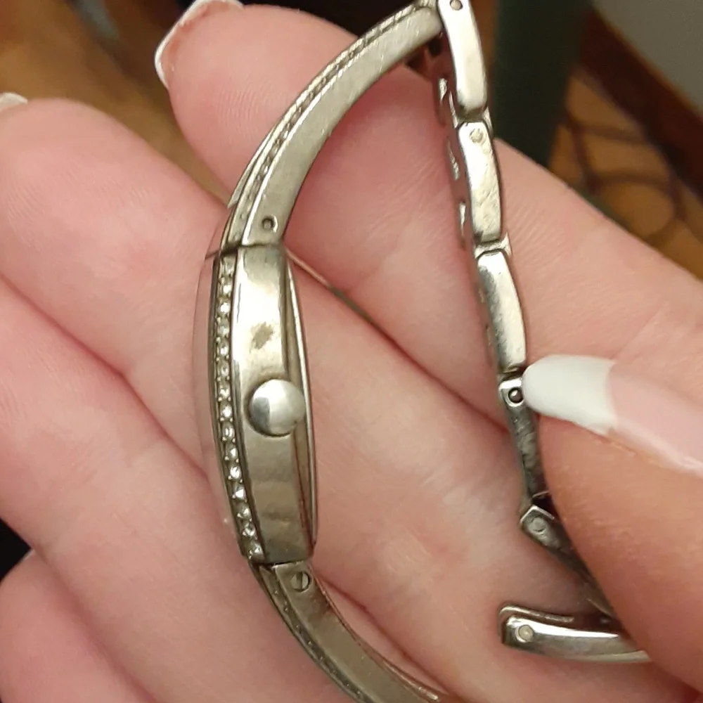 Vintage Guess Watch - Picture 5 of 6